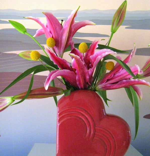 A 1980s-style floral arrangement