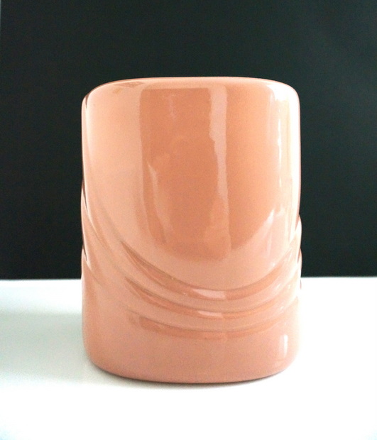 A flesh-toned '80s Deco vase